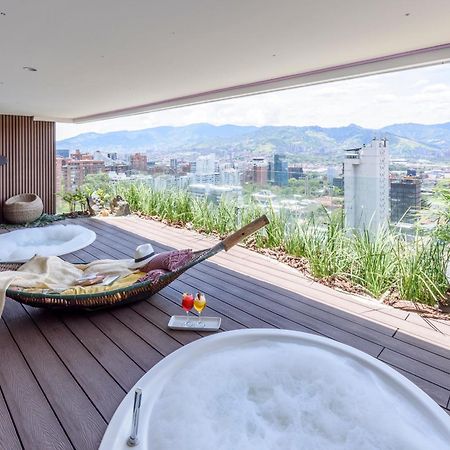 Diez Hotel Categoria Colombia Medellin Exterior photo The Spa at The Mira