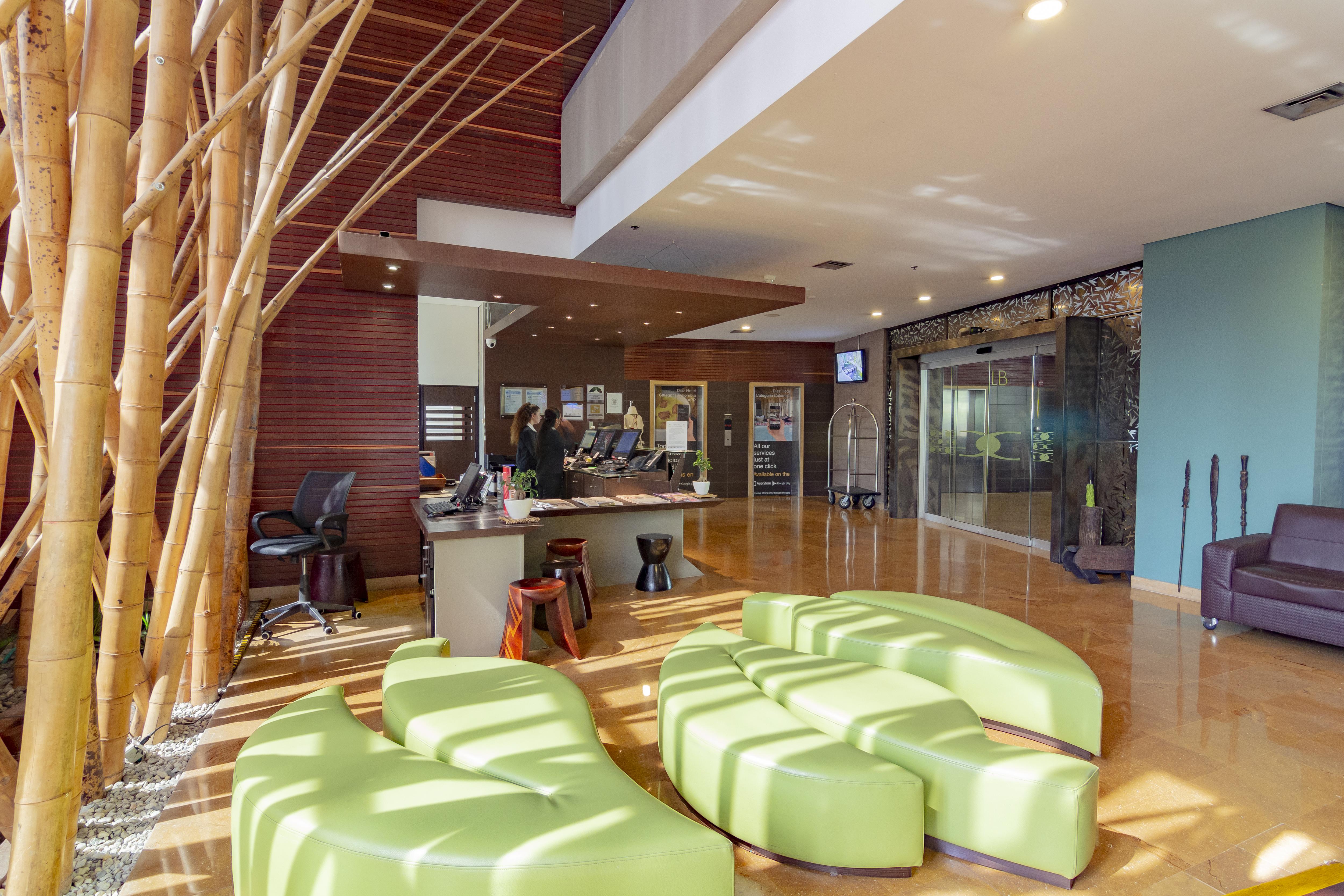 Diez Hotel Categoria Colombia Medellin Exterior photo The lobby of the Student Union Building