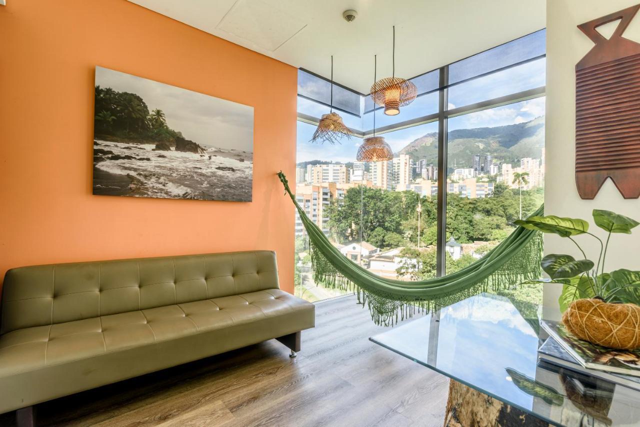 Diez Hotel Categoria Colombia Medellin Exterior photo The lobby of the hotel