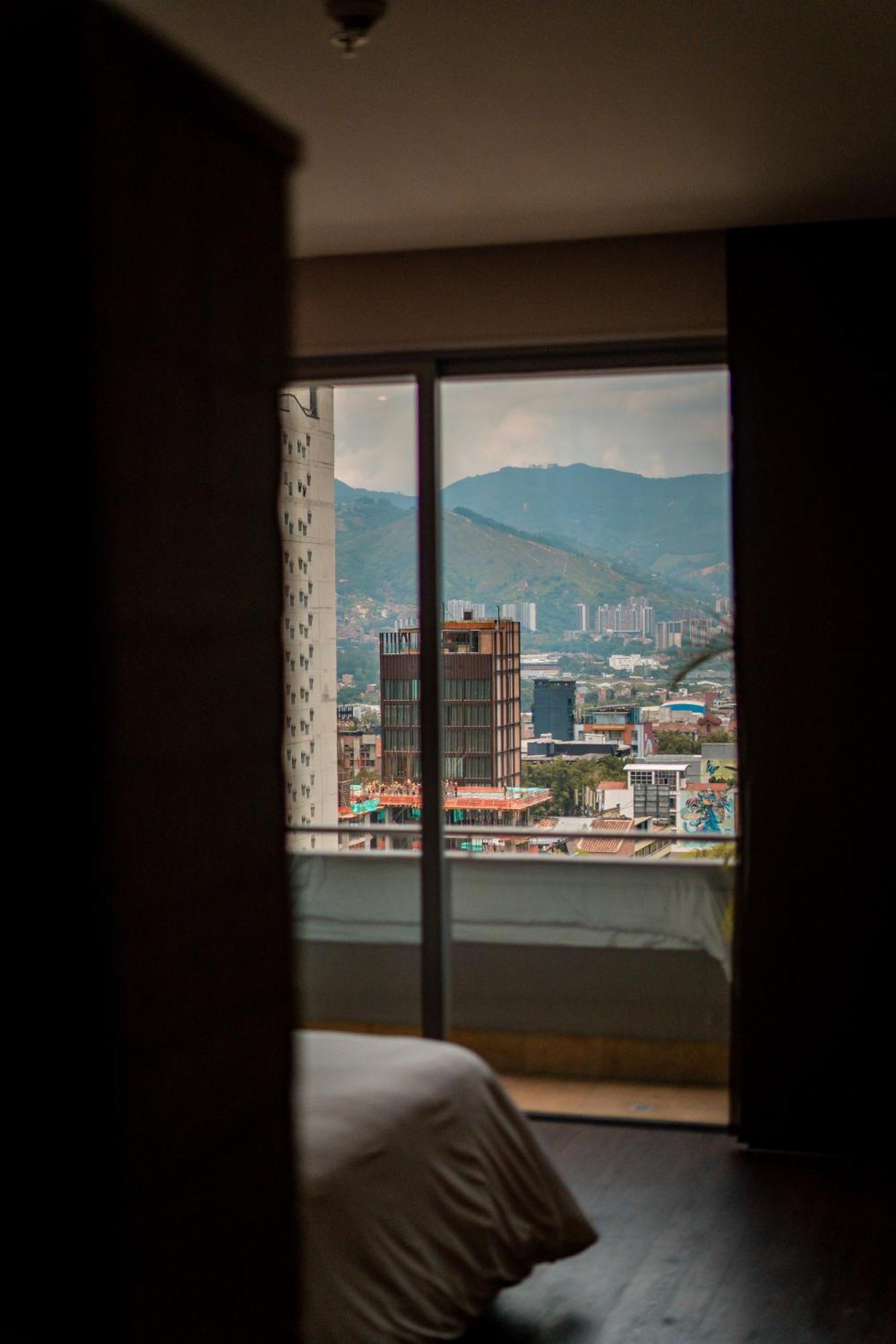 Diez Hotel Categoria Colombia Medellin Room photo View of the city from a hotel