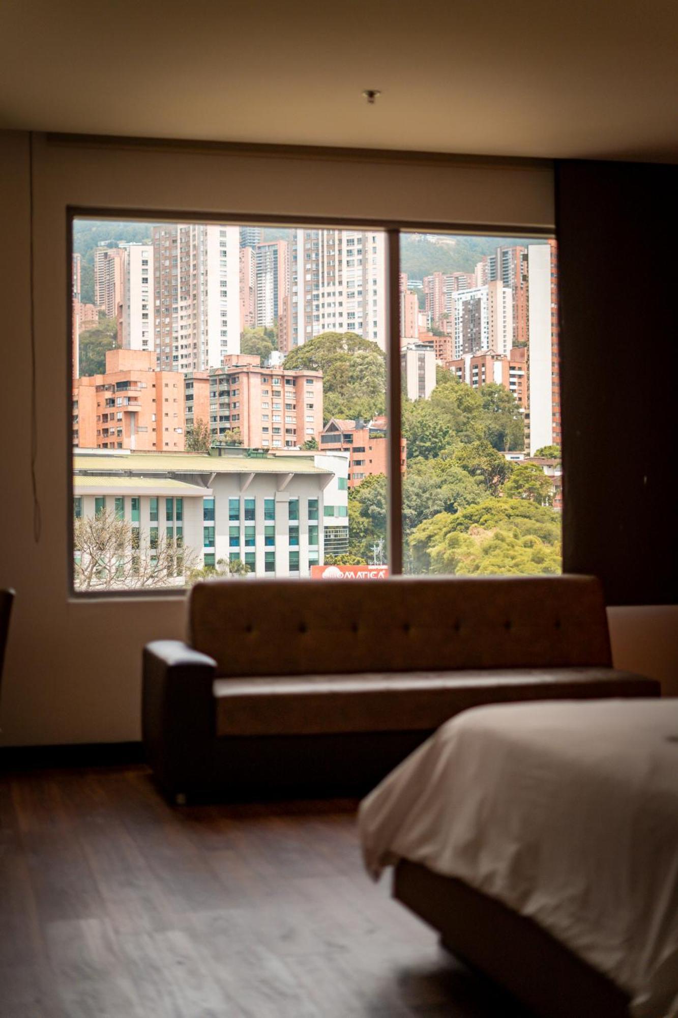 Diez Hotel Categoria Colombia Medellin Exterior photo View of the stadium from the hotel